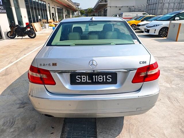Mercedes-Benz E-Class Saloon E200 CGI (A)62886406010370114