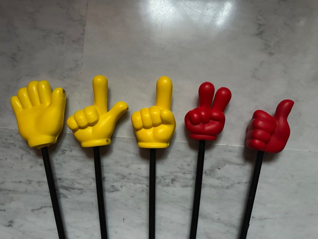 Mini hands pointer toy (Category: Kids Toys) located in Singapore. Submitted by ah_low_store (Listing ID 1360492373, Image 3). Description: Hi this mini hand toy come with 5 different gesture designs so pick your choice on any 3 for $10 a set of 3 or if you need only one then the price will be $4 thanks .