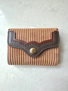 （分類：）位於 。 由 sam0409mum 提交（商品編號 1360564251，圖片 1）。簡介： 。