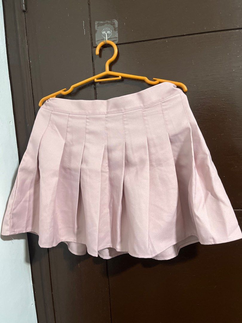 Pink Tennis Skirt (Category: Skirts) located in Manila. Submitted by damitnimac (Listing ID 1360555616, Image 1). Description: .