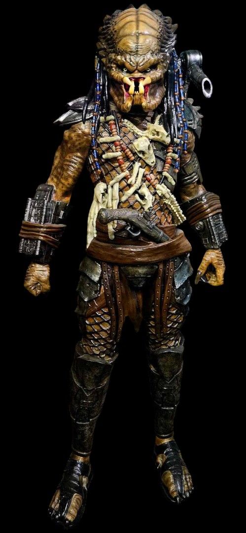 Predator Life size statue 6'2" Height (Category: Figurines & Statues) located in Bocaue. Submitted by ryu.collectibles (Listing ID 1360556817, Image 1). Description: life size statue.