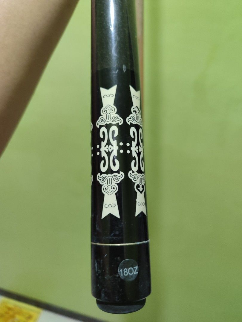 Robson Cue Stick (Category: Billiards and Bowling) located in Quezon City. Submitted by rodthrift00 (Listing ID 1360442217, Image 2). Description: Robson Cue Stick Issue:minimal not rolling straight negotiable.