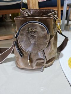 由 imssgolden (刊登 ID 1360437139，圖片 1) 提交，位於 的 (類別：)，說明：。