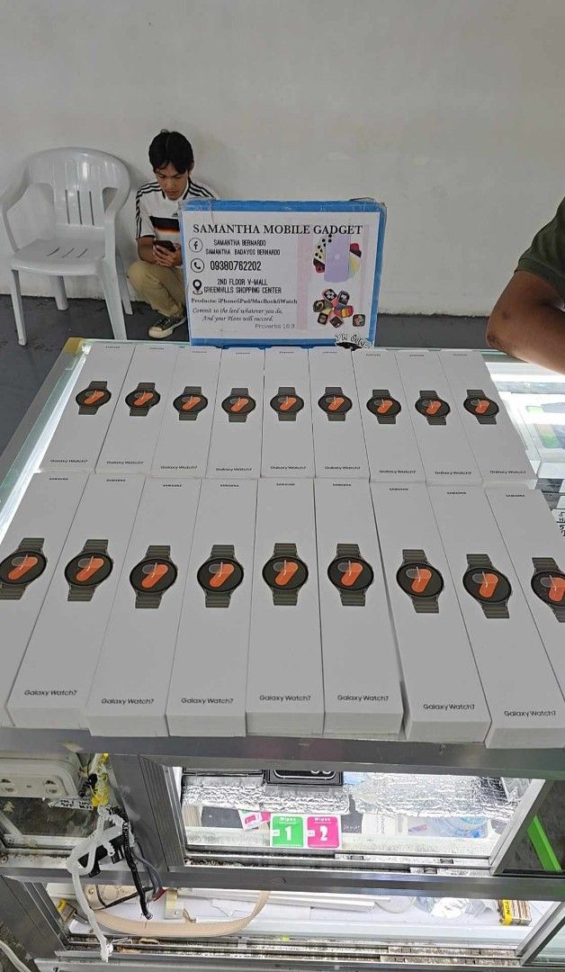 Samsung Galaxy Watch 7 40mm Original (Category: Wearables & Smart Watches) located in Quezon City. Submitted by samanthaga21954 (Listing ID 1360470470, Image 2). Description: Samsung Galaxy Watch 7 40mm Original Brandnew Sealed with Warranty Onhand Stock.