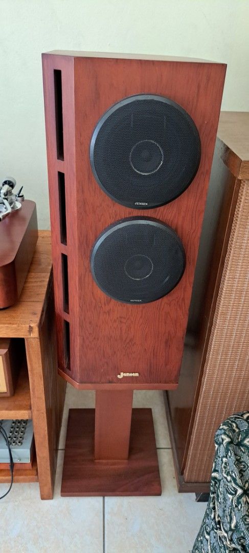 Vintage Jensen Floor standing speaker (Category: Soundbars, Speakers & Amplifiers) located in Manila. Submitted by jdvintageaudio (Listing ID 1360403829, Image 1). Description: all drivers working nice sound presentable cosmetics with custom solid mahogany wood stand bagbag qc 09 1777 11 566.