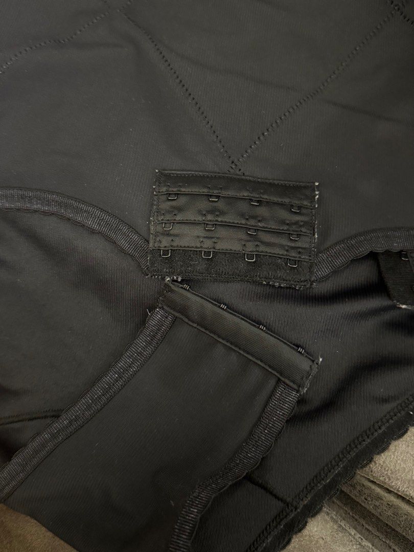 Wink Medical Grade Postpartum / Slimming Binder (Category: Maternity wear) located in Quezon City. Submitted by aestheticfinds_ph (Listing ID 1198565314, Image 2). Description: 💯 Authentic Used and sanitized Actual photo posted Bought in Urban Essentials Size XS / Color Black This compression garment is seamless under clothing, offering TWO LAYERS of silky strong and comfortable compression material. The Ultimate Postpartum Ultra bikini provides