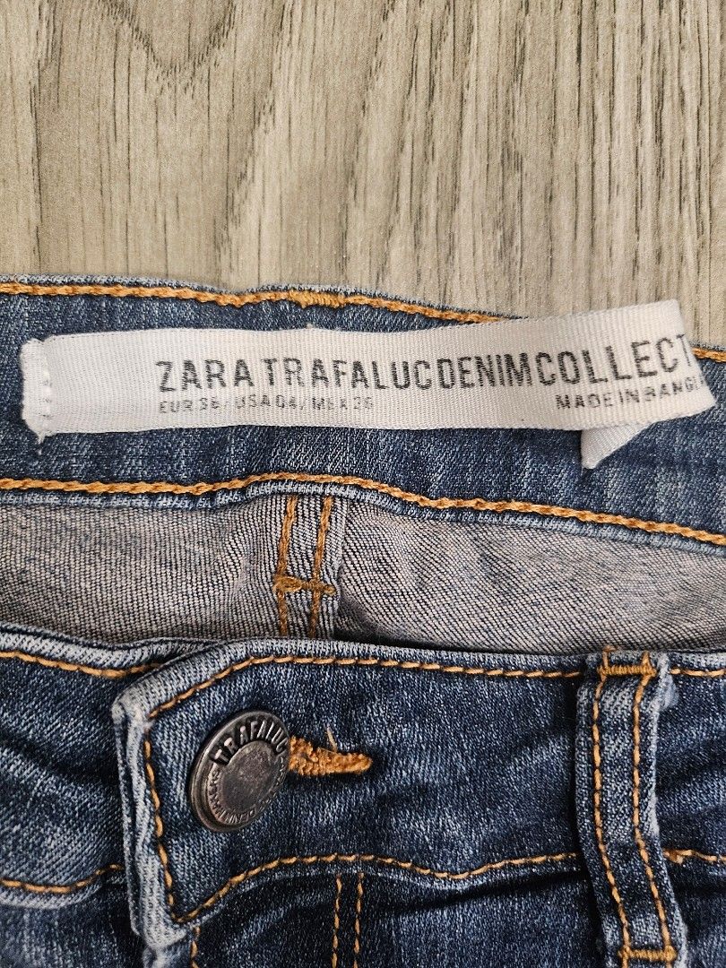 Zara Skinny Jeans (Category: Jeans) located in Quezon City. Submitted by stmcc (Listing ID 1360488911, Image 3). Description: Zara Skinny Jeans Size US 4 / UK 8 Gcash or Bank Transfer Courier shouldered by buyer Can do meet ups around Tomas Morato and Timog area.