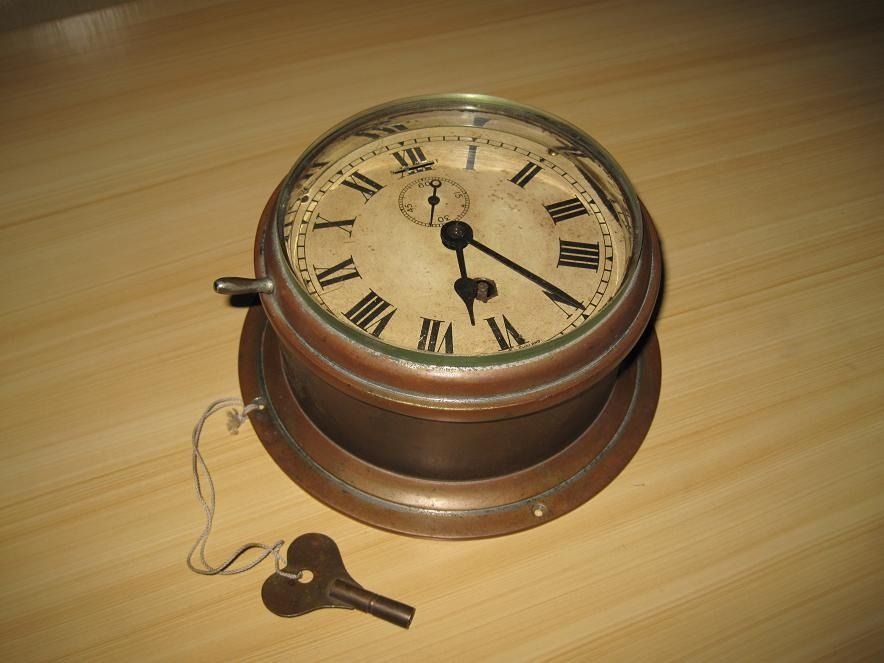 19TH CENTURY SHIP CLOCK vintage antique (Category: Clocks) located in Bulacan. Submitted by tsunami_express (Listing ID 1360627740, Image 3). Description: In good working condition Thick glass cover Rich in patina Original winding key.
