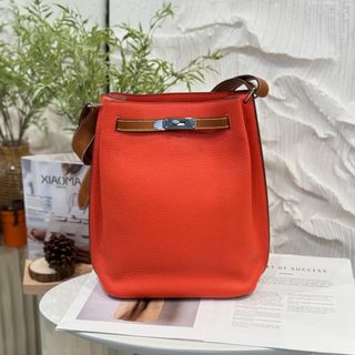 （分類：）位於 。 由 ginzaxiaoma.luxurybag.watch 提交（商品編號 1360658901，圖片 1）。簡介： 。
