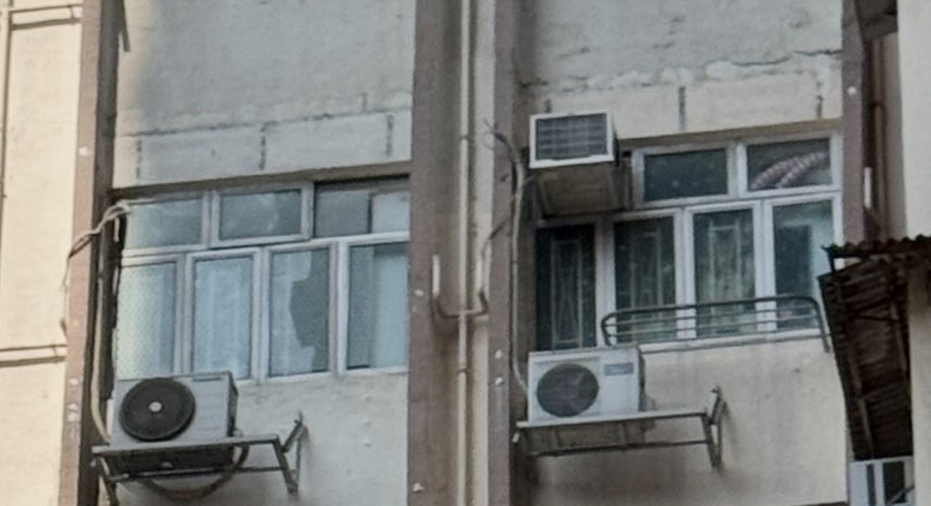Remove eaves canopy /Glass house on rooftop62859982423553114