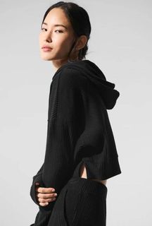 （分類：）位於 。 由 littlewardrobe2002 提交（商品編號 1360611160，圖片 1）。簡介： 。