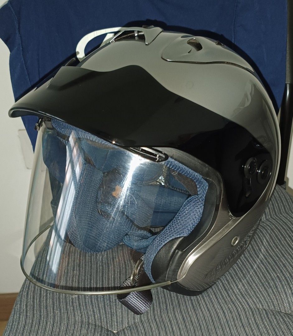 Arai Ram 3 Leon Gray/Grey Uptown Small 55-56cm (Category: Motorcycle Apparel) located in Singapore. Submitted by impimpi (Listing ID 1270683415, Image 2). Description: Arai Sz Ram3 Uptown Size Small. Arai Factory rare color Leon Gray/Grey All parts working & in V.good order. See all photos for details. Clear Visor/Black peak. Arai bag Only No box. Cash & self collect east area..