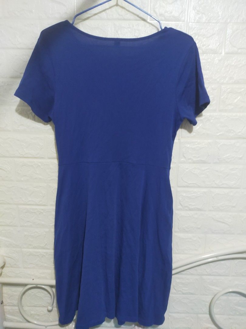 Blue Uniqlo Mini Dress (Category: Dresses) located in Quezon City. Submitted by gzerimar (Listing ID 1360612146, Image 3). Description: .