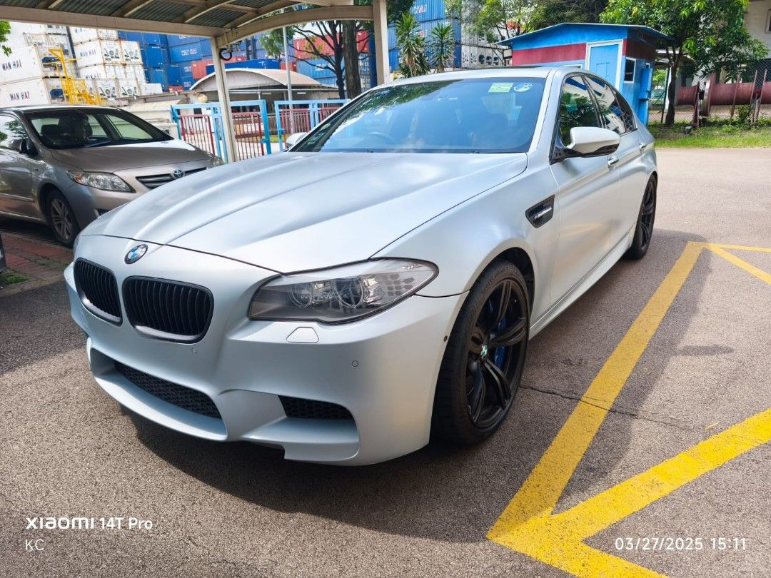 BMW M Series M5 Sedan 4.4 Individual (A)62872682604289113