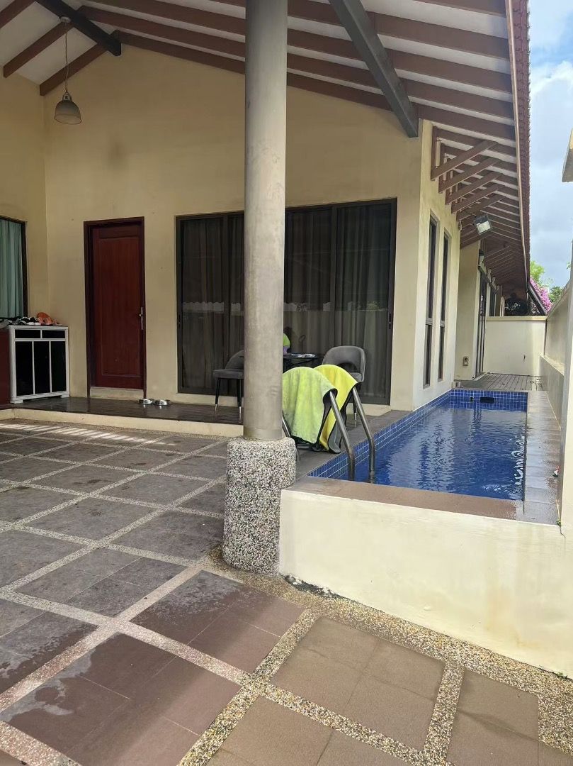 Bungalow Master room for rent Kembangan mrt63109199309953113