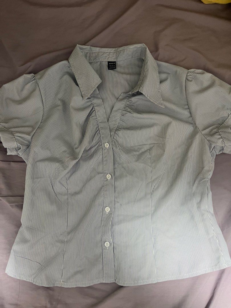 button ups (Category: Other Tops) located in Singapore. Submitted by cheesylasagnaaa (Listing ID 1360682278, Image 1). Description: selling it as it was big for me can paylah/paynow, or cash only meetups.