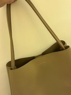 （分類：）位於 。 由 bno_closet 提交（商品編號 1360641359，圖片 1）。簡介： 。