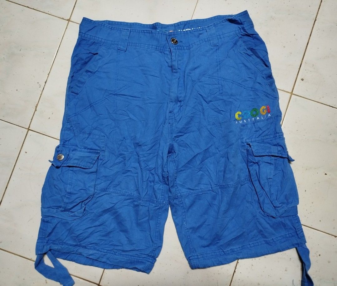 Coogi Cargo Shorts (Category: Shorts) located in San Juan City. Submitted by reddvelasquez4298 (Listing ID 1360712289, Image 1). Description: Coogi Cargo Shorts 36 Waistline 24.5 Length Very Good Condition 800 pesos PM.