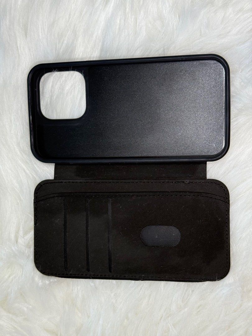 Cygnett folio case for iphone 14 pro max (Category: Cases & Sleeves) located in Cabanatuan. Submitted by macesha (Listing ID 1360688098, Image 1). Description: .