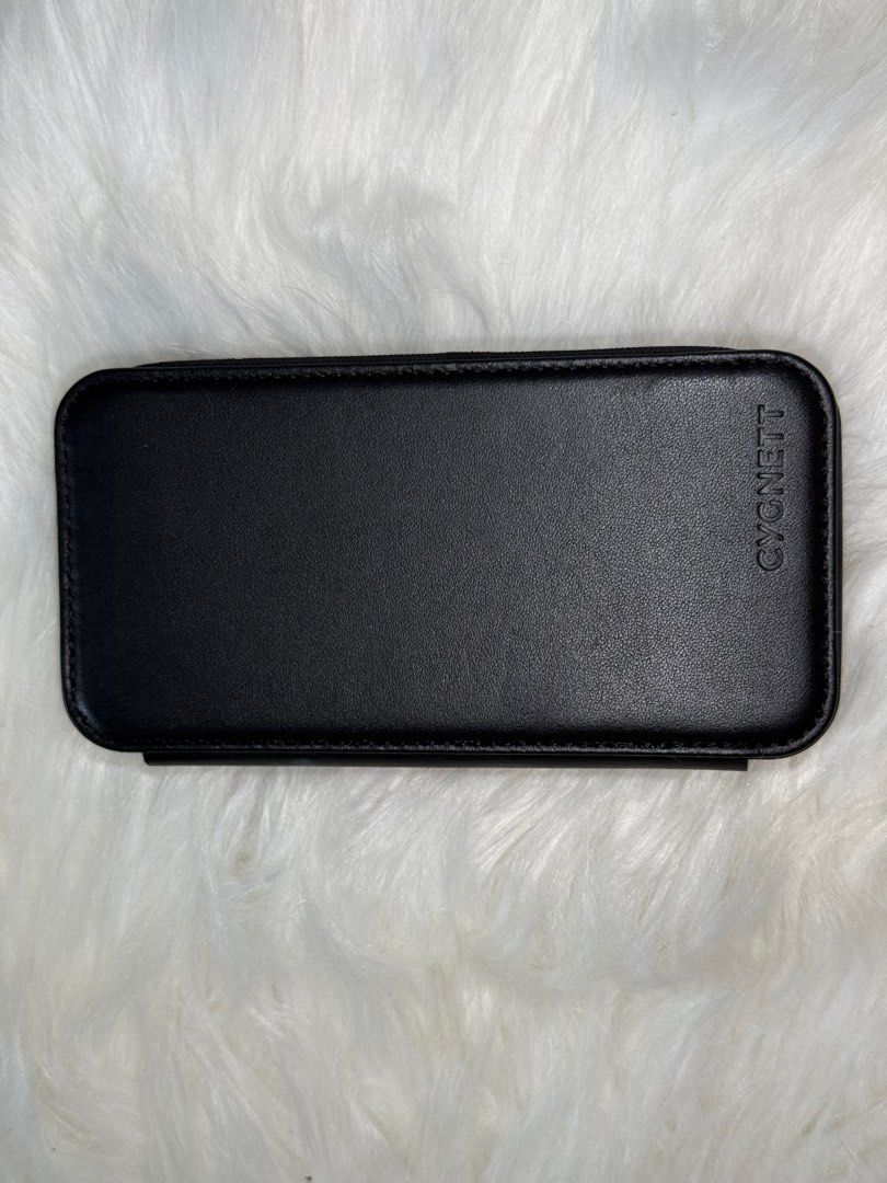 Cygnett folio case for iphone 14 pro max (Category: Cases & Sleeves) located in Cabanatuan. Submitted by macesha (Listing ID 1360688098, Image 2). Description: .