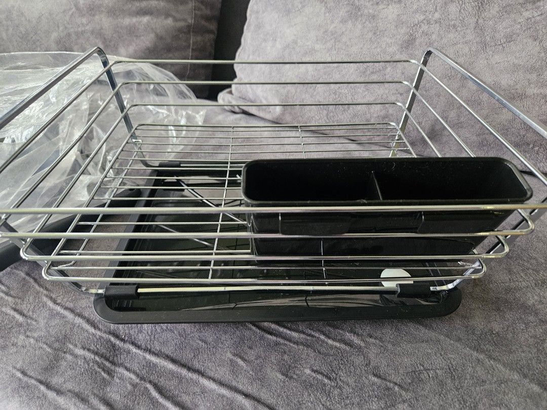 Drying Rack (Category: Bathroom & Kitchen Fixtures) located in Singapore. Submitted by nurrizqi (Listing ID 1360575838, Image 3). Description: .