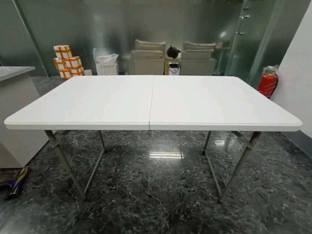 Folding Table (Category: Table Linen & Textiles) located in Manila. Submitted by bambooreye87652 (Listing ID 1360604627, Image 1). Description: p1,350 - 4ft. p1,600 - 5ft. p1,700 - 6ft. Same day deliver Mop:Cod/Gcash/Bank transfer .