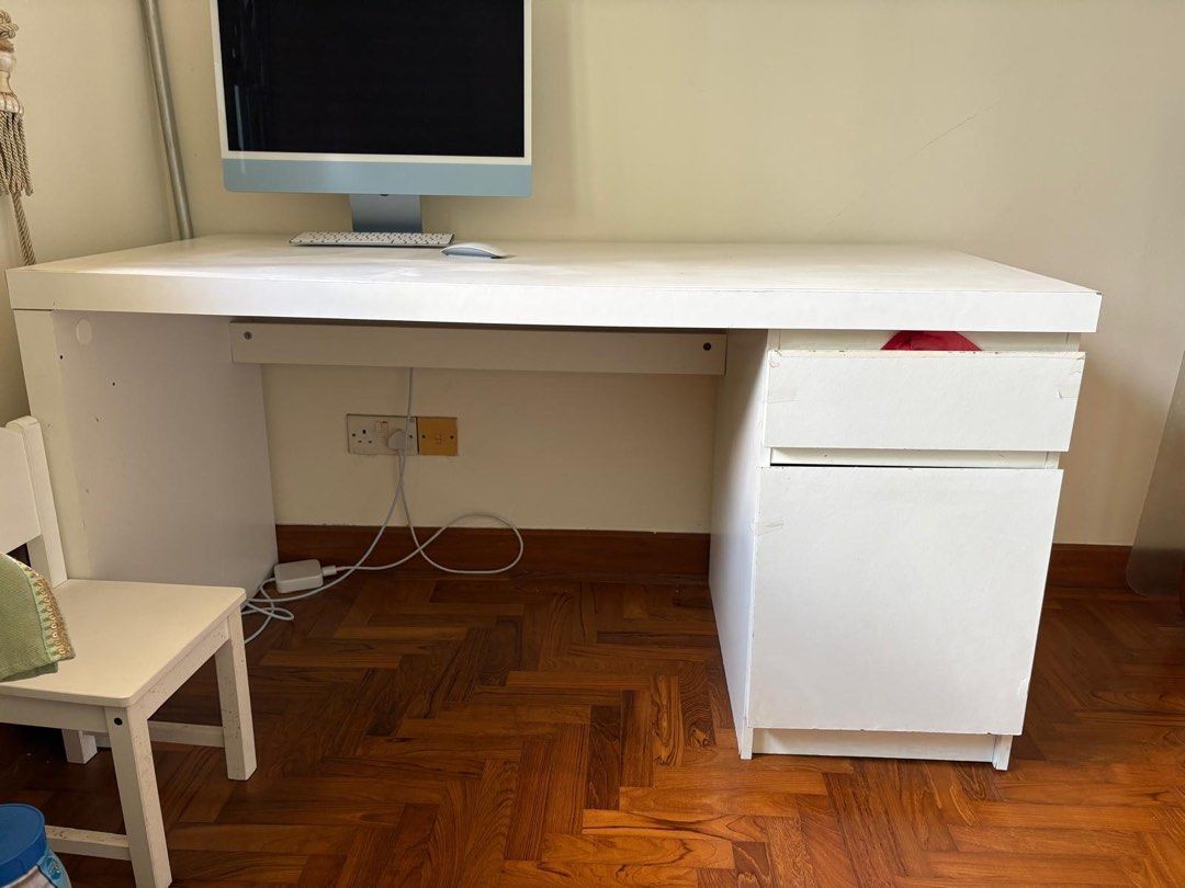 IKEA Study Table (Category: Tables & Sets) located in Singapore. Submitted by wisetree.acfe2d (Listing ID 1360571732, Image 2). Description: .