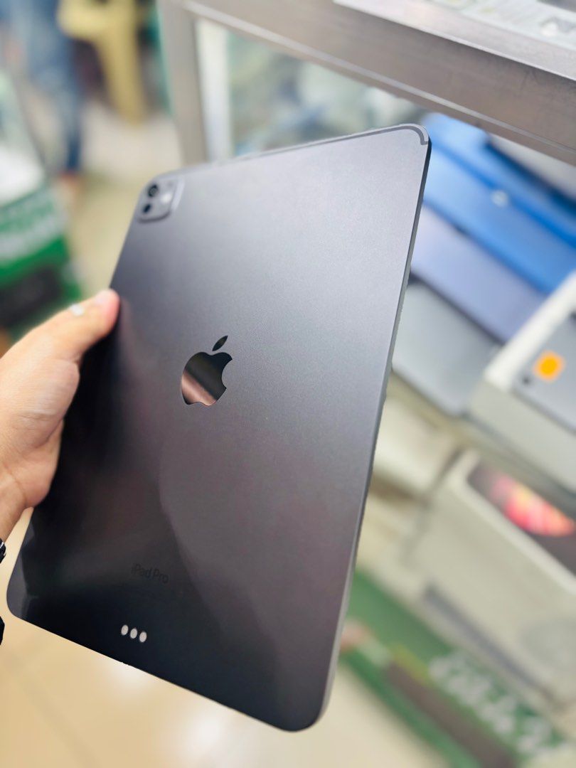 Ipad Pro M4 256GB 11' wifi only no issues (Category: iPad) located in San Juan City. Submitted by najihahtelecomshop2018 (Listing ID 1360722151, Image 3). Description: FOR SALE | TRADE / SWAP (RFS: Buy and Sell) QUICK SPECS Ipad Pro M4 256GB Wifi only 11' inch No hidden Issues No history of Repair No icloud Issues Reset Anytime | Unli Reset Test to sawa 101% Smooth 100% Original/Authentic Legit Not refurbished/Recon 💰Mode of Payment:💰 📍Cash 📍