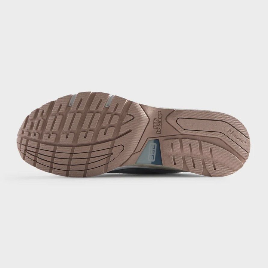 KITH x NEW BALANCE U992KT 992 SPRING 2025 MADE IN USA US8.5 KITH x NEW BALANCE U992KT 992 SPRING 2025 MADE IN USA US8.5