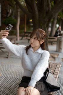 Korean 毛絨感反領針織Top64219086026755110