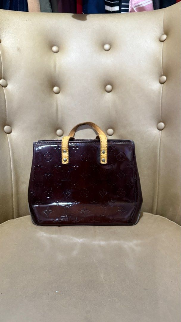 Louis Vuitton Monogram Tote Bag (Category: Luxury Bags & Wallets) located in Santa Cruz. Submitted by luxurious001 (Listing ID 1360663864, Image 1). Description: Louis Vuitton Monogram Amarante Vernis Reade PM Tote Bag No issue Lightly used No creases Pre owned Premium Big phones will fit.
