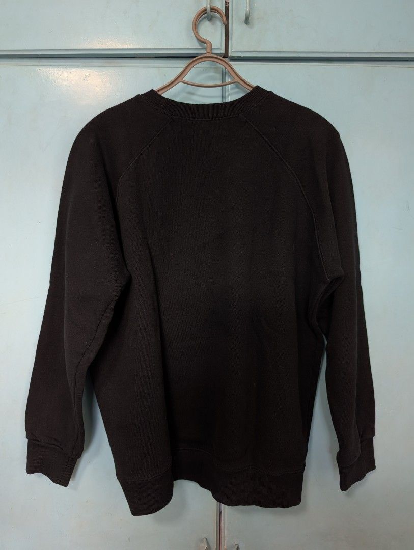 Maison Kitsuné Orange Fox Head Sweatshirt (Category: Luxury Apparel) located in Antipolo. Submitted by fueledbycoffee (Listing ID 1360617131, Image 2). Description: Maison Kitsuné Orange Fox Head Sweatshirt Width: 25" Length: 26" Sleeves: 29" Shoulders: raglan sleeves Looking to find a new home for my Maison Kitsuné black sweatshirt/sweater. Comfy, thick, and meticulously cared for. Hardly worn so it looks practically brand new, and in almost per