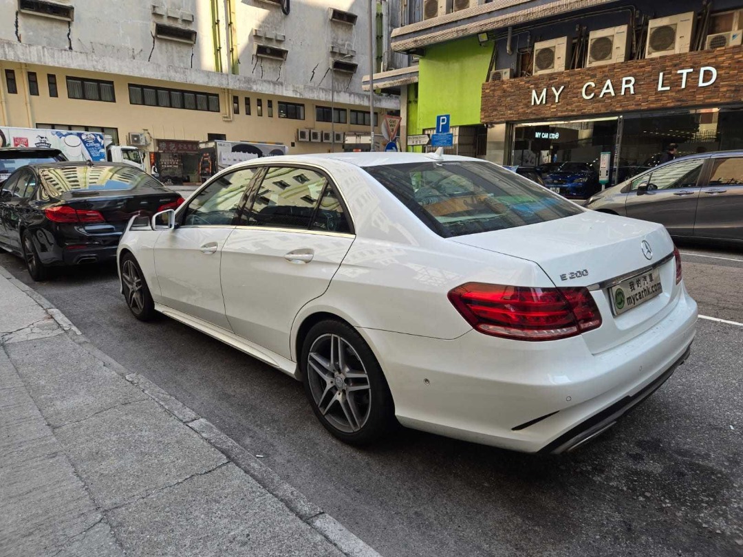 Mercedes-Benz E200 AMG FACELIFT Automatic62863175072514113