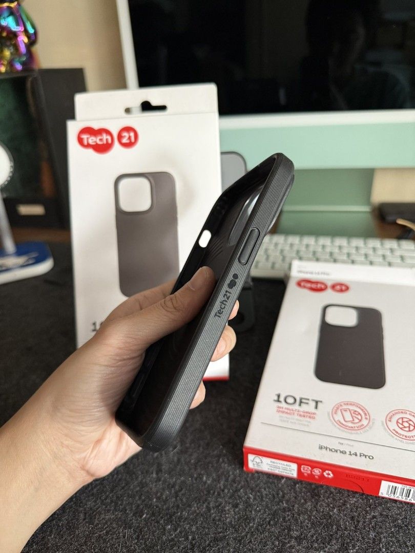 Original Tech21 Evolite ShockProof Case for iPhone 14 Pro (Category: Cases & Sleeves) located in Manila. Submitted by mercedgret74092 (Listing ID 1360606494, Image 3). Description: Available!.