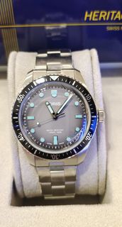 (Category: ) located in . Submitted by hangthaiwatch.atria (Listing ID 1360591438, Image 1). Description: .