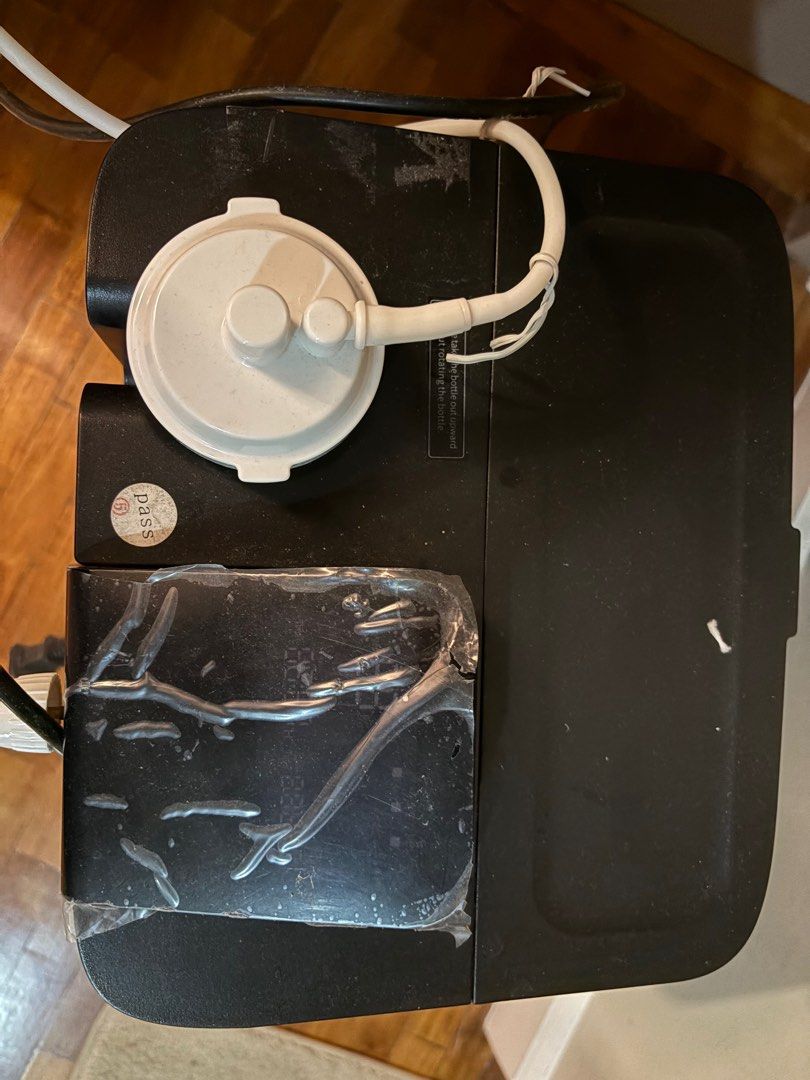 Oxygen concentrator 5L (Category: Medical Supplies & Tools) located in Quezon City. Submitted by shoppingtime_mnl (Listing ID 1360725795, Image 2). Description: O2 69-70% Sf c/o buyer Tubings not included .