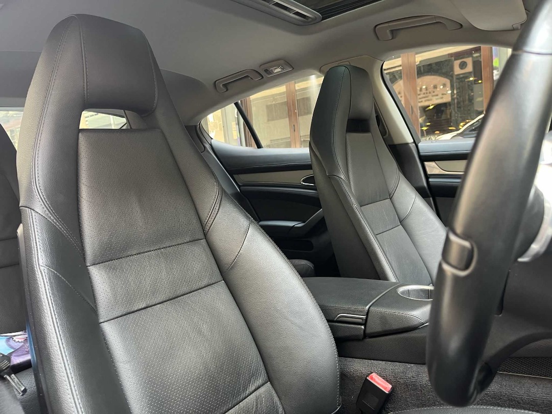 Porsche PANAMERA 4S Auto62863131637379112