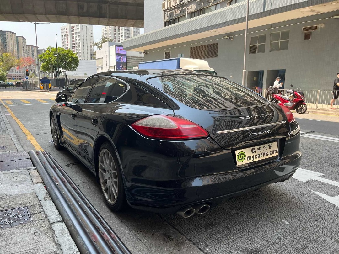 Porsche PANAMERA 4S Auto62863131637379111