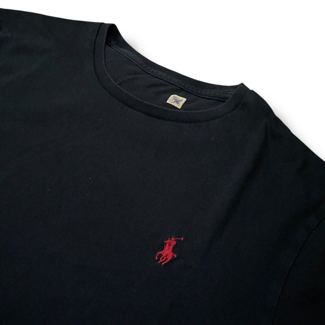 RALPHLAUREN SMALL PONY TSHIRT (Category: Tshirts & Polo Shirts ) located in Cagayan de Oro. Submitted by _tstudiooo (Listing ID 1360577319, Image 3). Description: Size: Large W21 L28 Color 10/10 Condition 10/10 Issue: small stain shown in the picture .