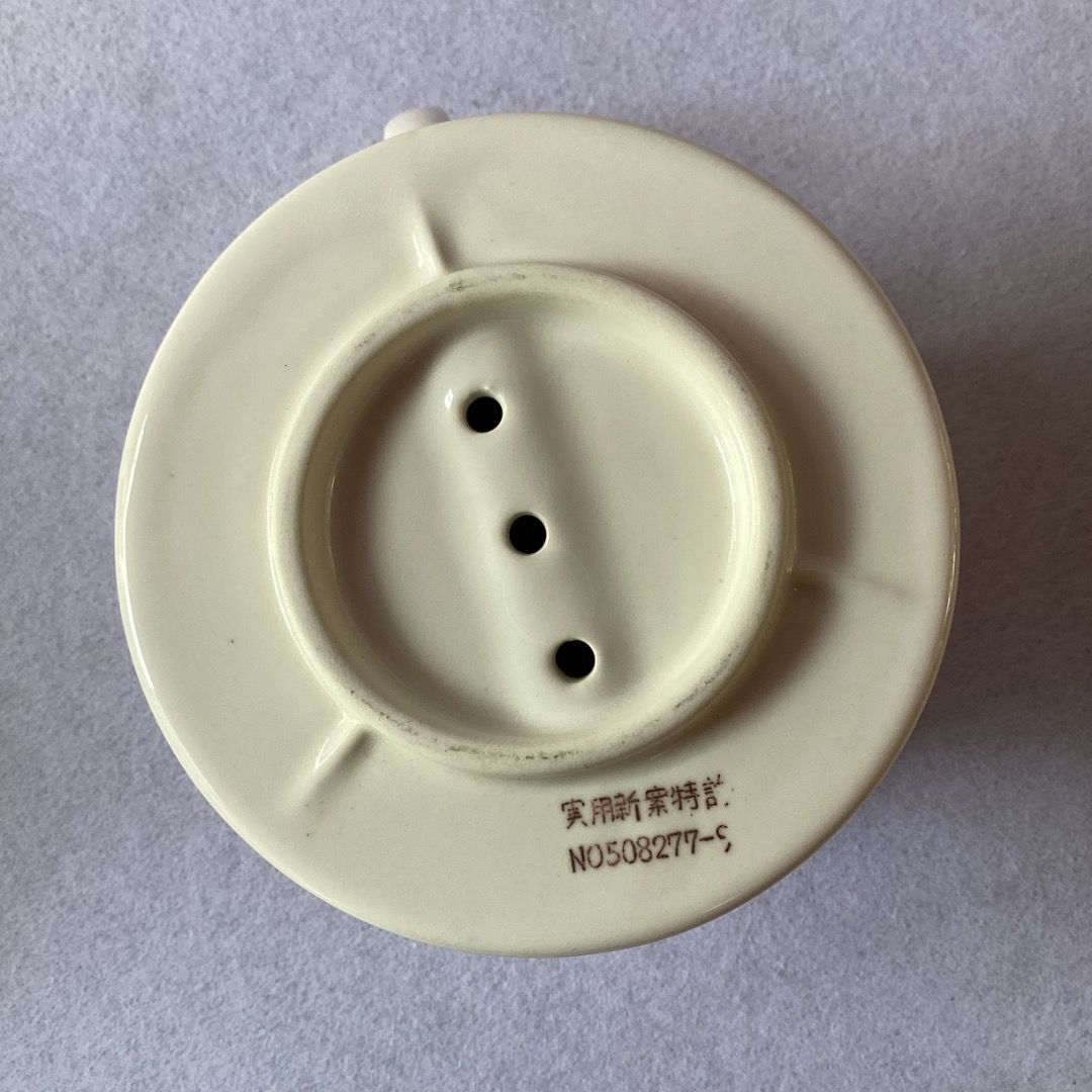 White Kalita 101 Ceramic Dripper (Category: Coffee & Tea Tableware) located in Davao. Submitted by eclectic1925 (Listing ID 1360670045, Image 3). Description: Php250 White Kalita 101 Ceramic Dripper *please check last pic.