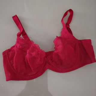 (Category: ) located in . Submitted by hyreloved (Listing ID 1360607742, Image 1). Description: .