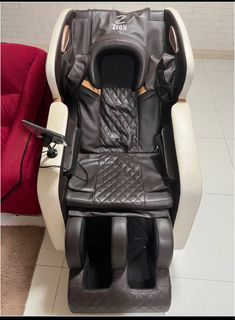 ZION  Deluxe Massage Chair