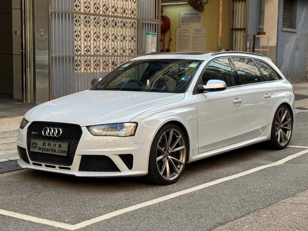 Audi RS4 AVANT QUATTRO Auto628631750595861128