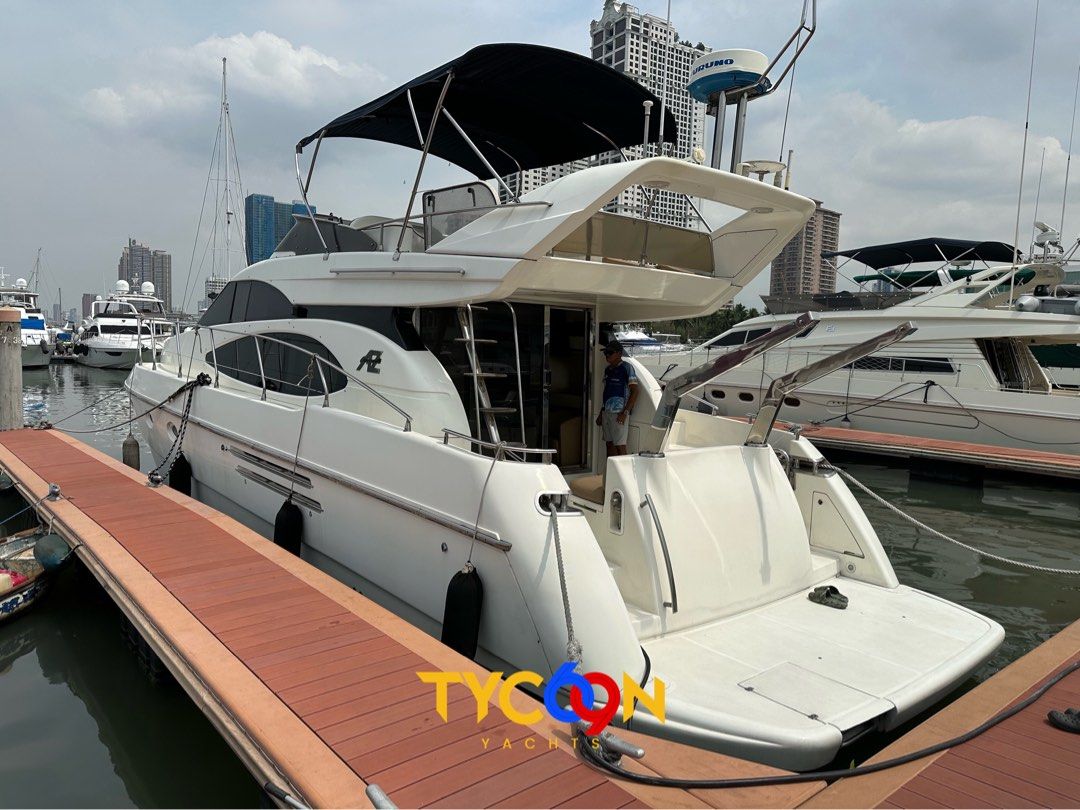 AZIMUT BENETTI 45 (Category: Boats and Aircrafts) located in Pasig City. Submitted by tycoon.cars (Listing ID 1360756406, Image 2). Description: FOR SALE! Azimut Benetti Italy Newly upholstered 45 Footer 1998 Model 3 Cabins 2 T&B Twin Caterpillar Engines MESSAGE FOR SERIOUS INQUIRIES 📩.