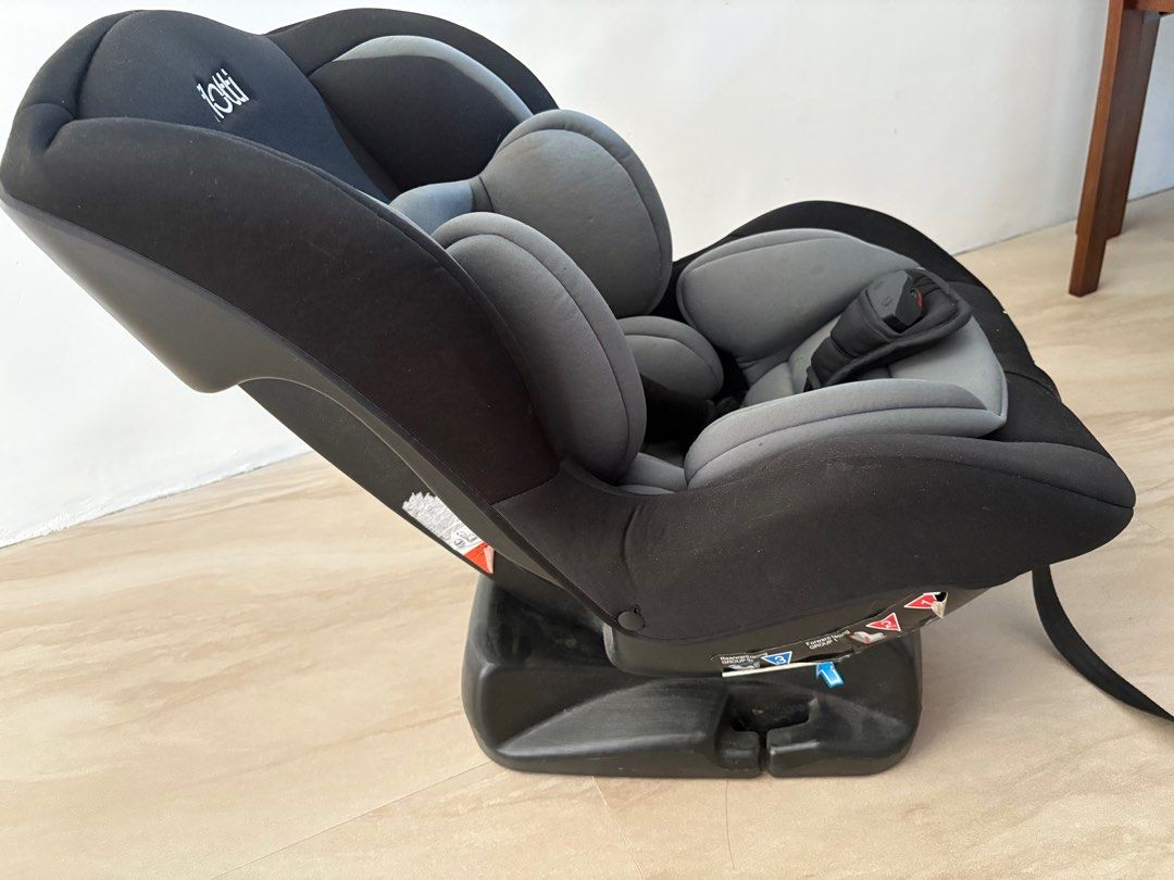 BABY CAR SEAT (Category: Other Kids Furniture) located in Manila. Submitted by khring (Listing ID 1360728029, Image 3). Description: For sale FLOTTI CAR SEAT All safety locks are in good condition. Medyo madumi lang. Issue: yung spring sa loob pra ma-slide nawala nung nilabhan ko. Pero working pa din naman. Na slide pa din at natatayo. .