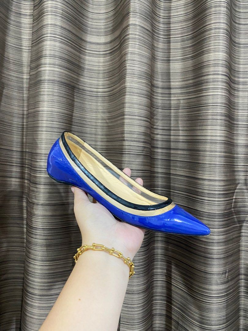Christian Louboutin flats (Category: Sneakers & Footwear) located in Tacloban City. Submitted by houseofluxury.co (Listing ID 1360854165, Image 2). Description: Auth 💯 Size 38 No inclusion .