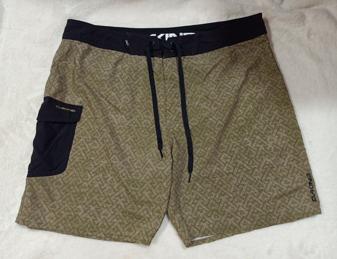 DAKINE MEN'S BOARD SHORTS (Category: Swim Trunks & Board Shorts) located in Quezon City. Submitted by bratinella168 (Listing ID 1360840298, Image 1). Description: LIKE NEW!!! DAKINE MEN'S BOARD SHORTS WAISTLINE: 35-36 INCHES LENGTH: 19 INCHES.