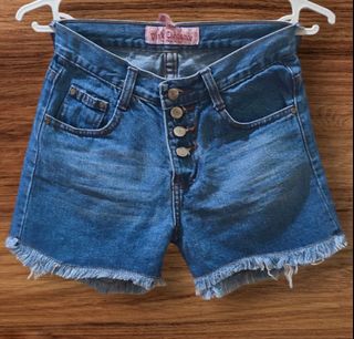 (Category: ) located in . Submitted by chicstyle (Listing ID 1360768538, Image 1). Description: .