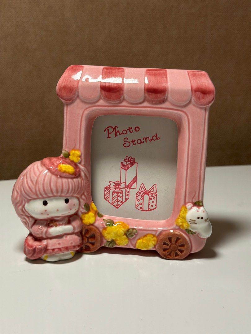 Kotobuki ceramic retro small photo frame (Category: Frames & Pictures) located in Davao. Submitted by favoritepreloved (Listing ID 1360867863, Image 1). Description: ❤️ 7.5 cm X 10cm.