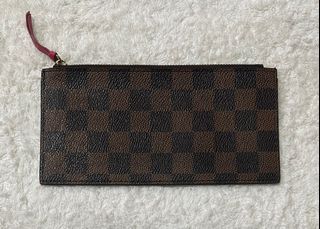 (Category: ) located in . Submitted by preloved_ave. (Listing ID 1360729398, Image 1). Description: .
